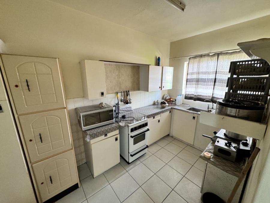 1 Bedroom Property for Sale in Potchefstroom North North West